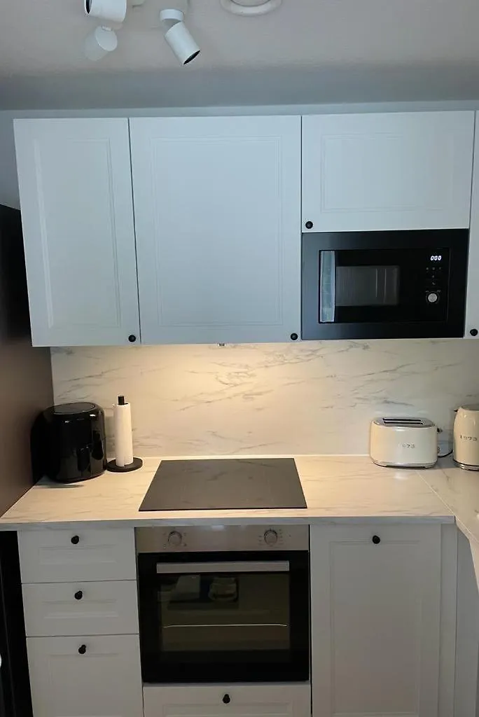 Apartment Zentrale, 55M2, Helle 2 Zimmer Whg Naehe Messe Dusseldorf