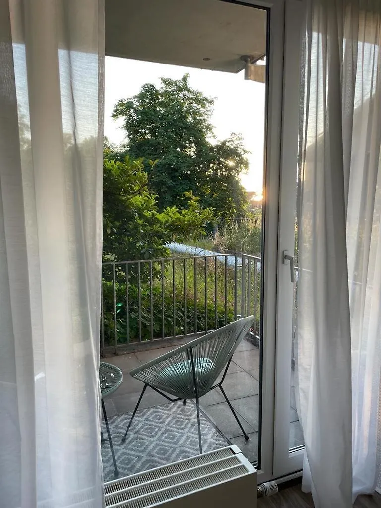 Zentrale, 55M2, Helle 2 Zimmer Whg Naehe Messe Dusseldorf Germany